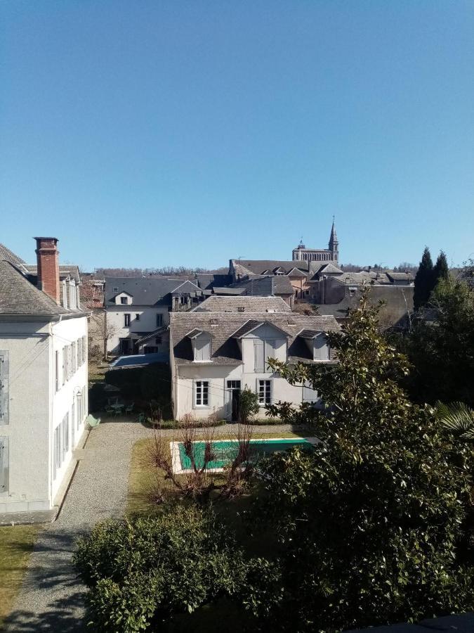 Charmant Appartement Au Centre De Bagnères-de-Bigorre Buitenkant foto