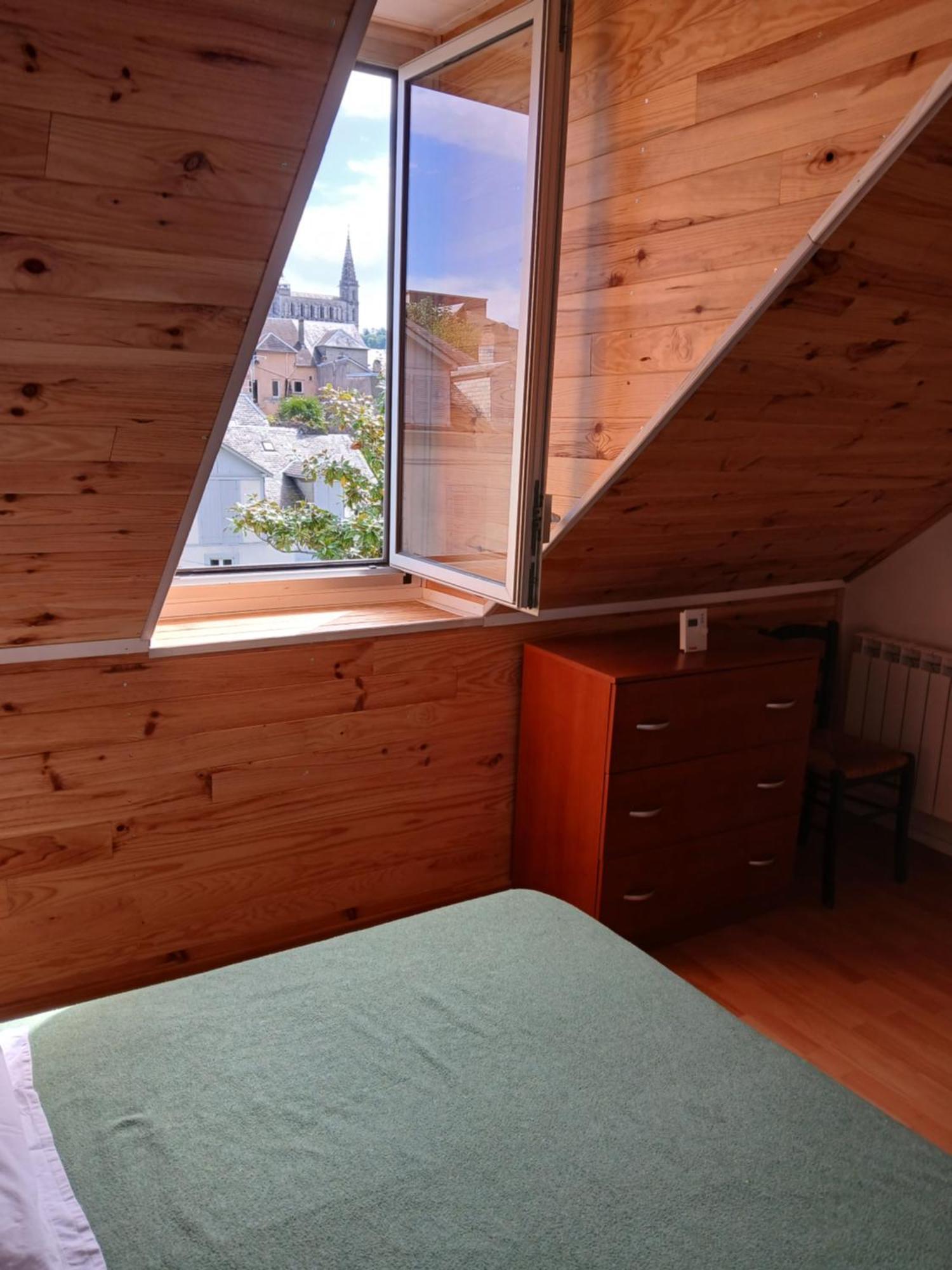 Charmant Appartement Au Centre De Bagnères-de-Bigorre Buitenkant foto